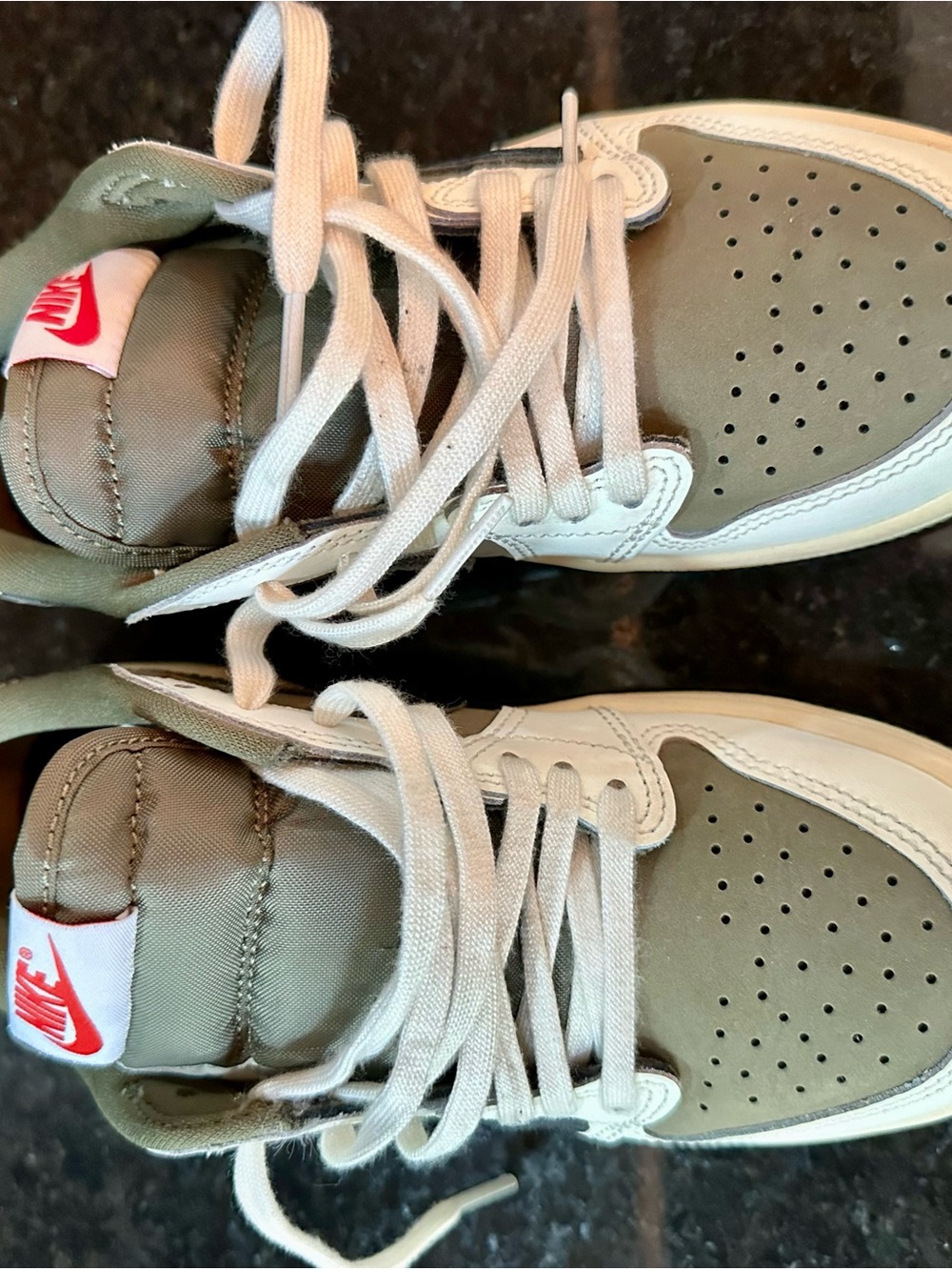 Travis Scot Nike Air Jordan Boys 2Y - excellent